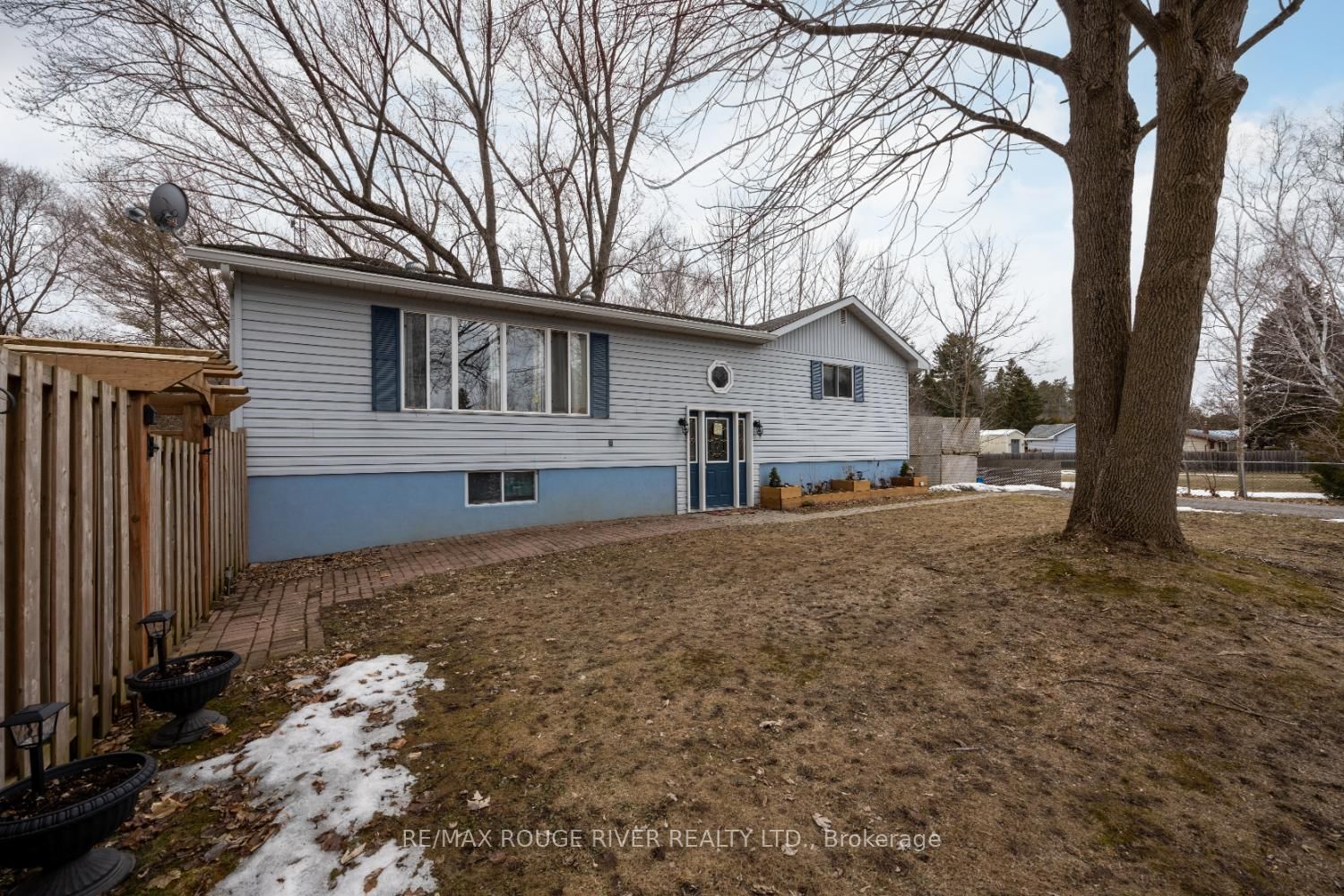 Property at 7 Woods