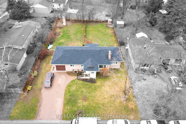 5 Springbrook Drive