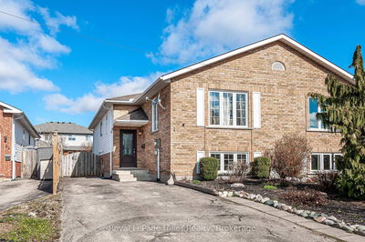 18 Gemmell Crt, Stratford - Stratford
