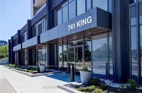 902 - 741 King Street