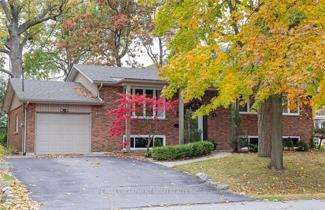 125 Lakeside Drive