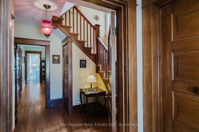 525 9th St, Owen Sound - Owen Sound image-0-3
