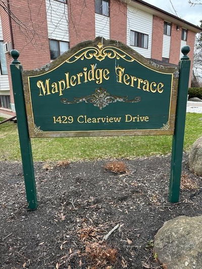 Unit 304 — 1429 Clearview Dr, Peterborough West - 2 Central image-0-2