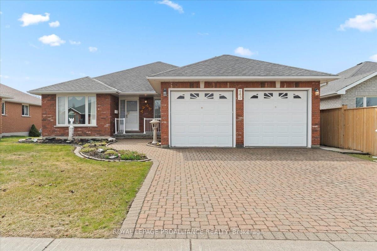 Detached House for sale at 13 Hickory Grve, Belleville, Belleville Ward, K8N 5X6 - MLS: X12099061