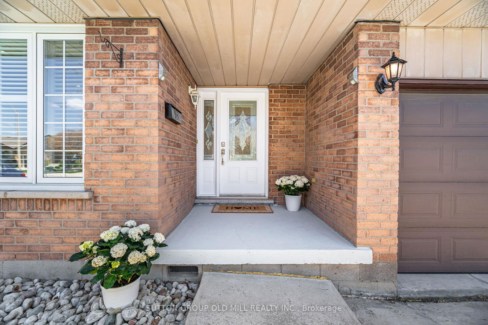 Detached House for sale at 93 Indian Crescent, Hamilton, Burkholme, L8V 4X4 - MLS: X12099092
