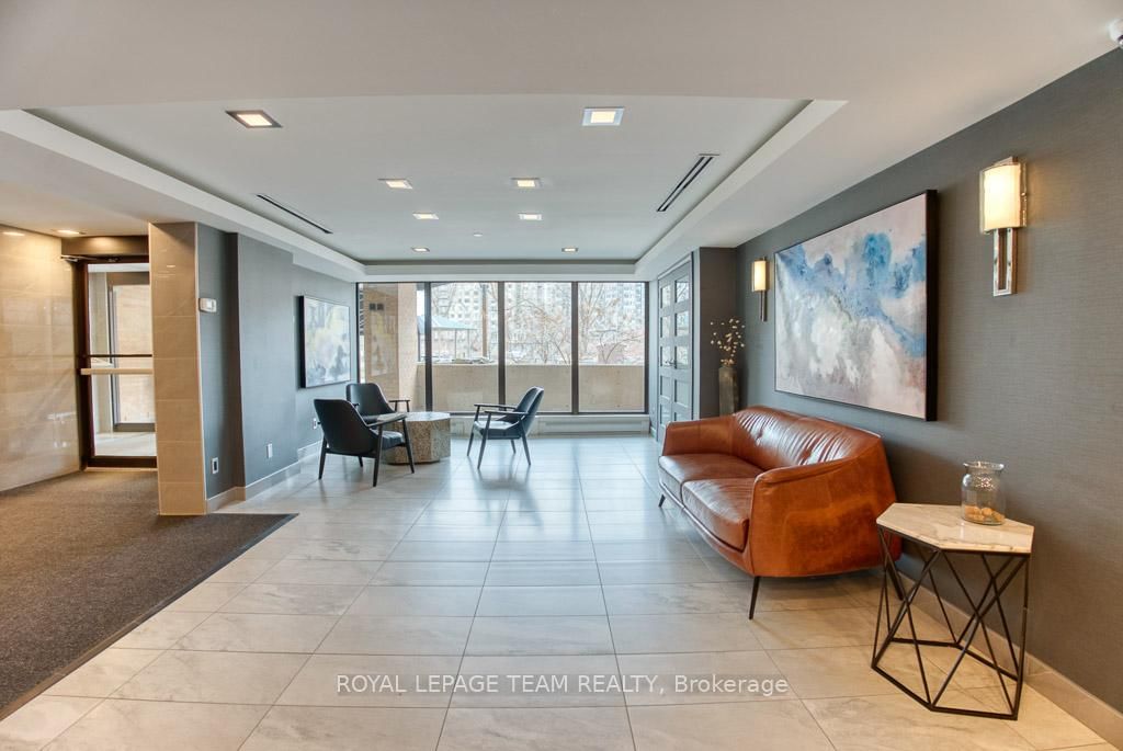 Condo sold at 907-556 Laurier Avenue, Ottawa, Ottawa Centre, K1R 7X2 - MLS: X12099410