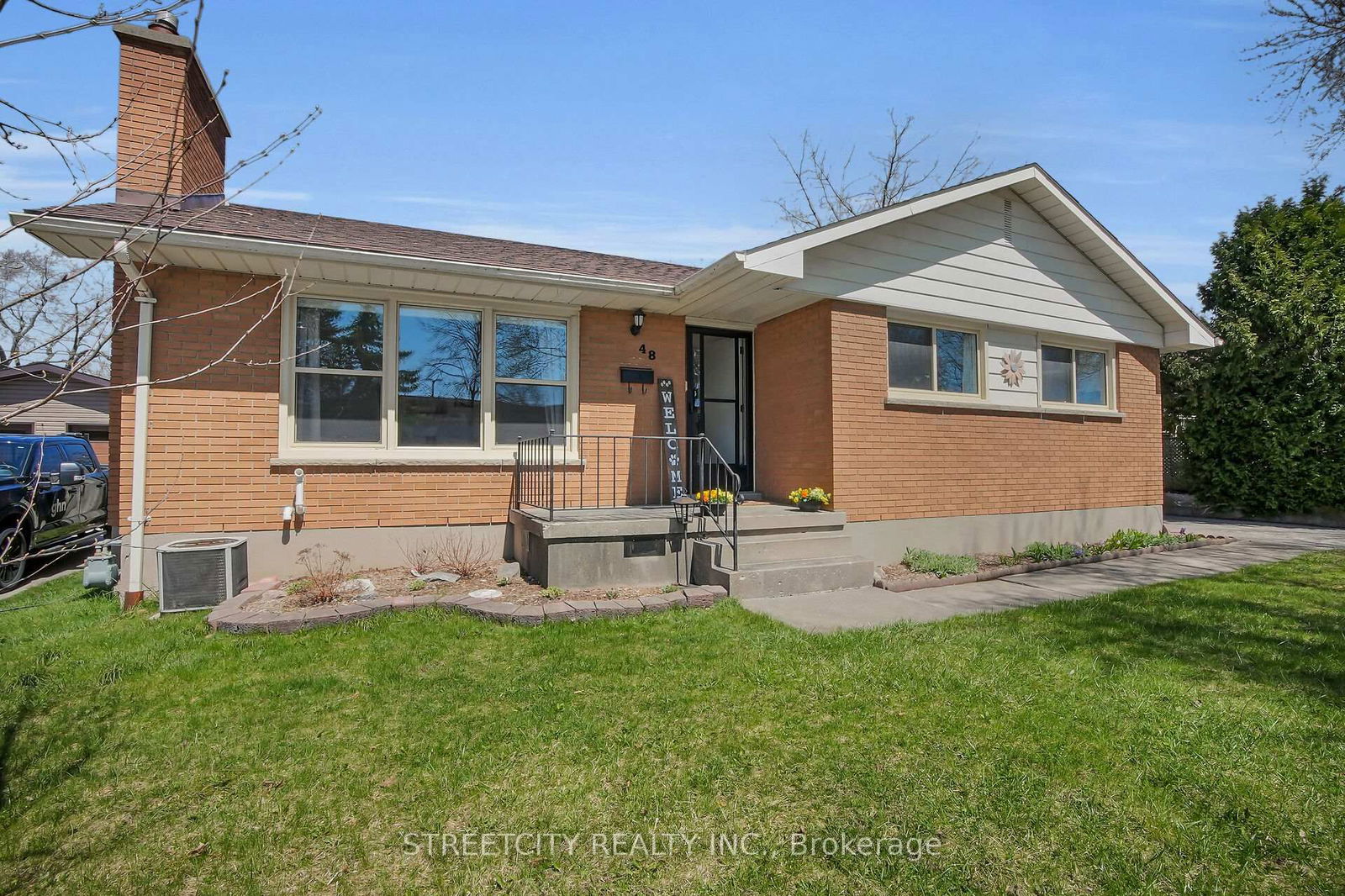Detached House for sale at 48 FRONTENAC Road, London South, South T, N5Z 3Y3 - MLS: X12099423