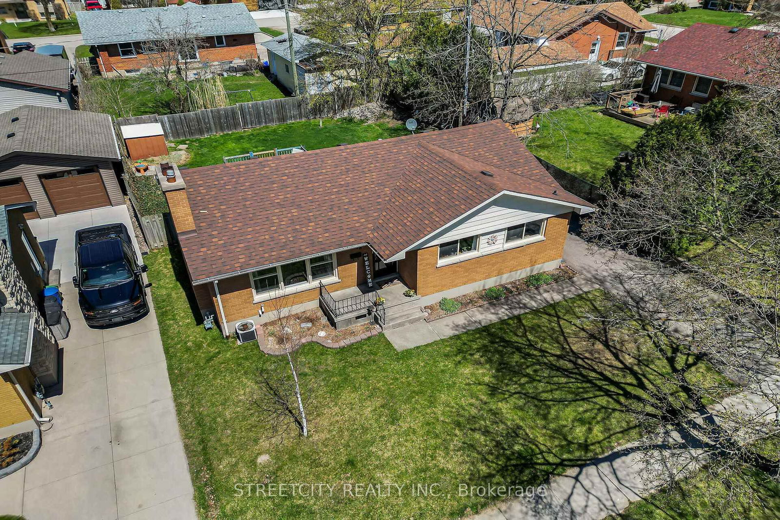 Detached House for sale at 48 FRONTENAC Road, London South, South T, N5Z 3Y3 - MLS: X12099423