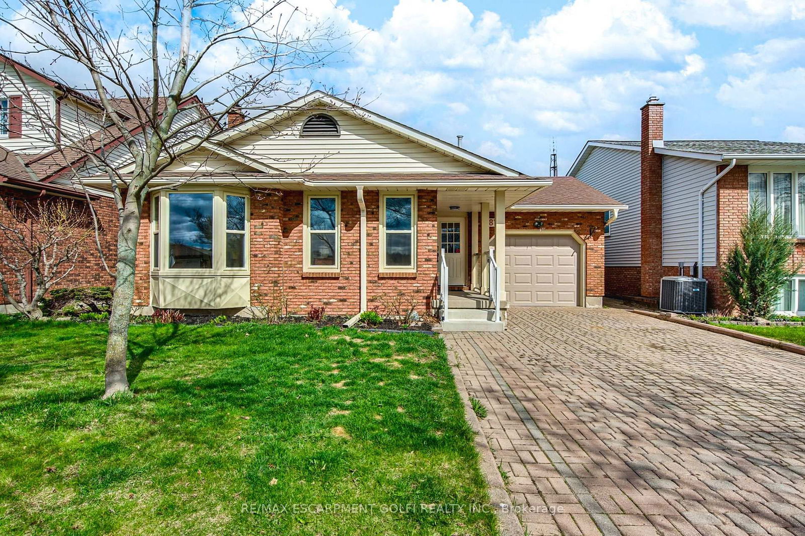 Detached House for sale at 87 ST. AUGUSTINE Drive, St. Catharines, Secord Woods, L2P 3V7 - MLS: X12099439
