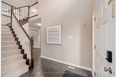 800 Longworth Rd, London South - South L image-0-3