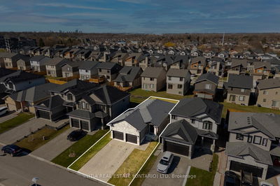 1573 Drew, London - East D image-0-3