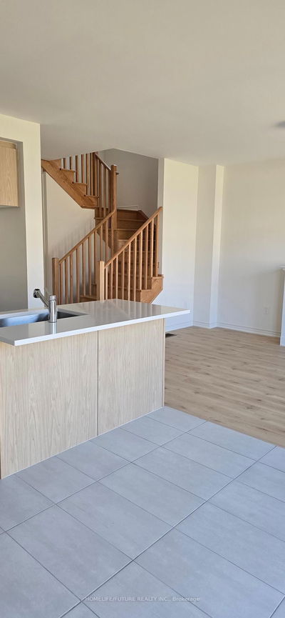 1081 Trailsview Ave, Cobourg - Cobourg image-0-4
