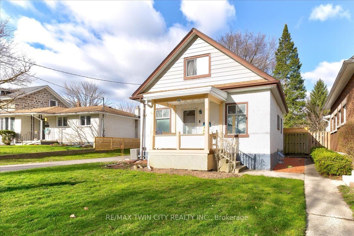 Detached House for sale at 74 Lincoln Avenue, Cambridge, N1R 4W9 - MLS: X12099982
