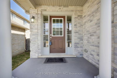 3303 Jinnies Way, London - South W image-0-3