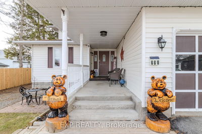 660 East St, Edwardsburgh/Cardinal - Town of Cardinal image-0-1