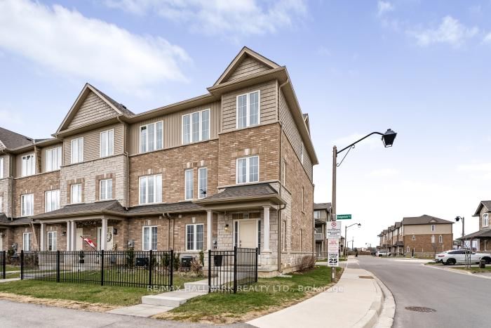 299 Dalgleish Tr, Hamilton, Ontario