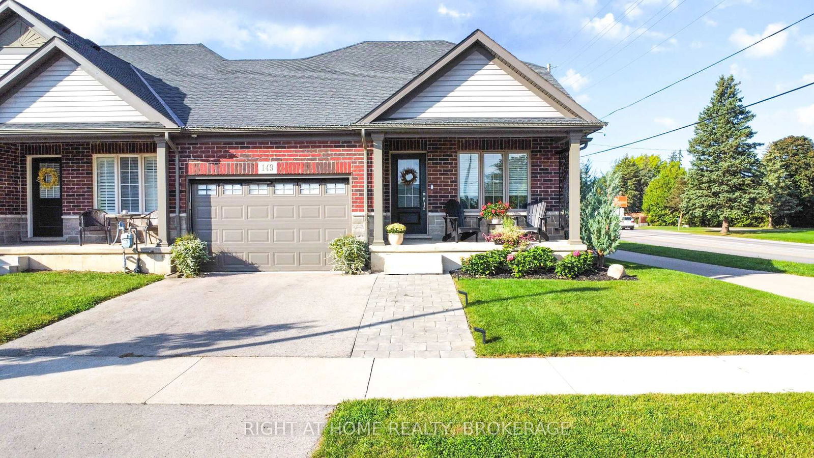 Townhouse for sale at 149 Acacia Road, Pelham, Fonthill, L0S 1E6 - MLS: X12100350
