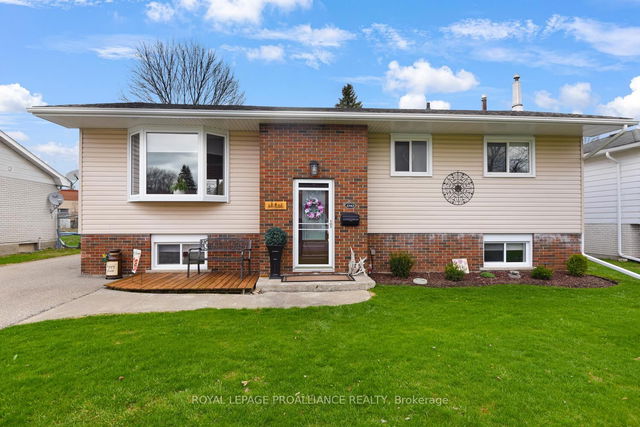 1343 Borden Crescent