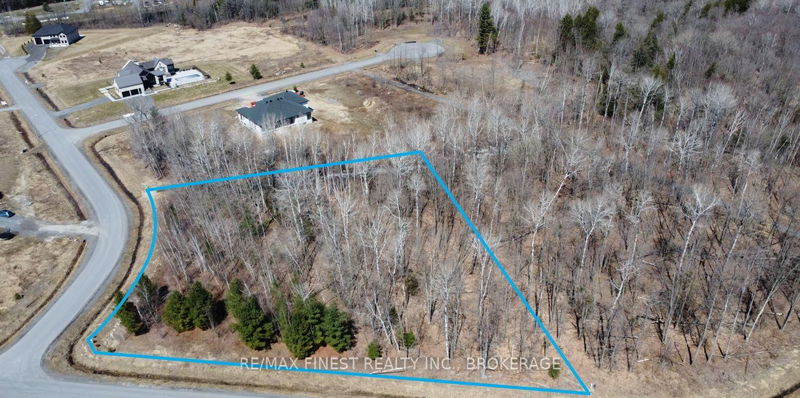 1581 Kinsella Dr, Cumberland - Cumberland Estates image-0-0