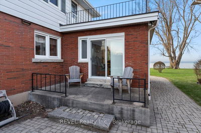 20 Lakeside Dr, Grimsby - Grimsby Beach image-0-3