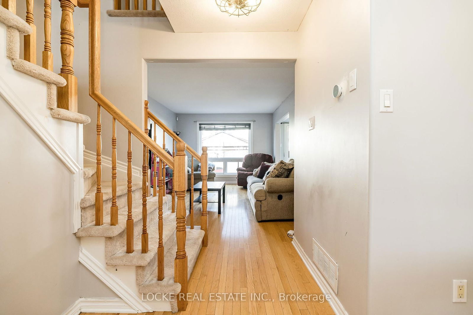 Townhouse sold at 2006 Azalea Lane, Ottawa, Springridge/East Village, K4A 4R5 - MLS: X12100735