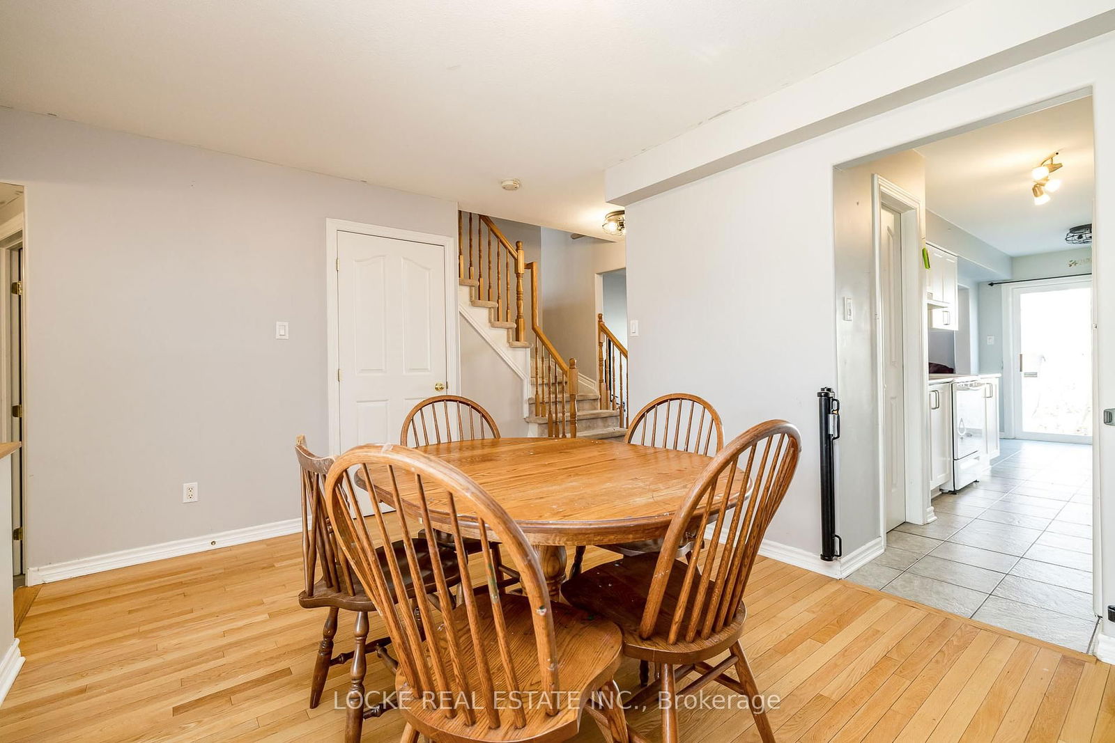 Townhouse sold at 2006 Azalea Lane, Ottawa, Springridge/East Village, K4A 4R5 - MLS: X12100735