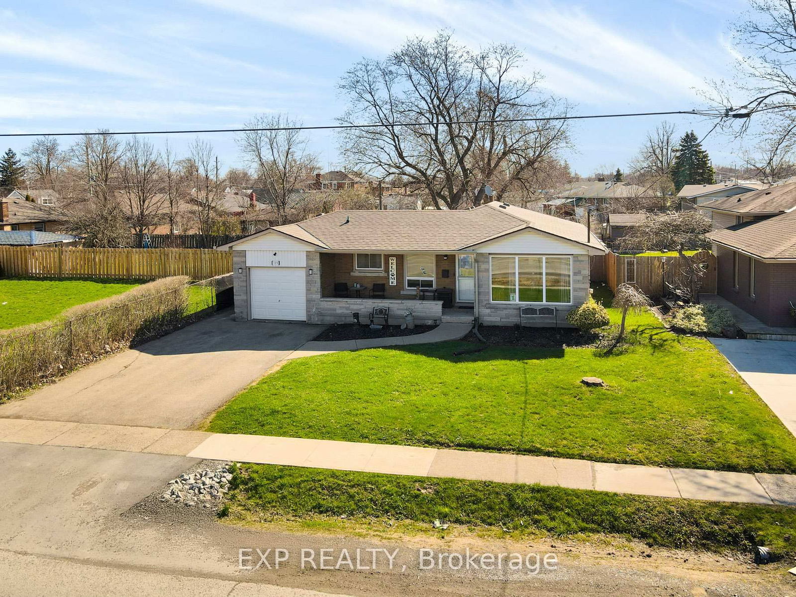 Detached House for sale at 109 Concession Road, Fort Erie, Central, L2A 4G7 - MLS: X12100904