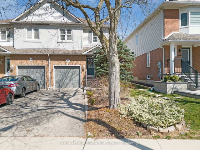 10 Thornlodge Drive