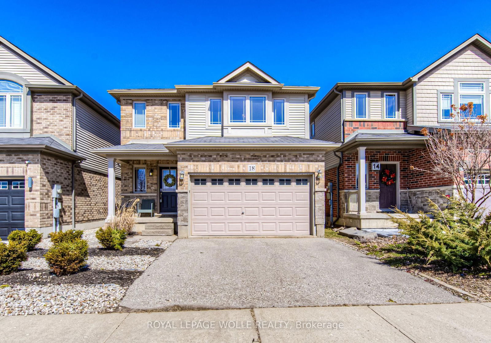 Detached House for sale at 18 Creek Ridge Street, Kitchener, N2R 0B5 - MLS: X12101149
