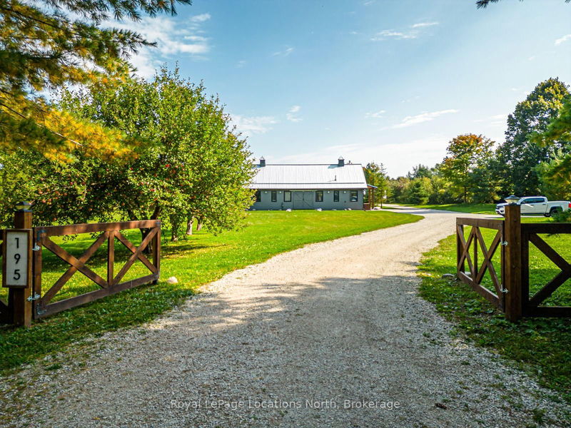 195 Centre St, Meaford - Meaford image-0-0