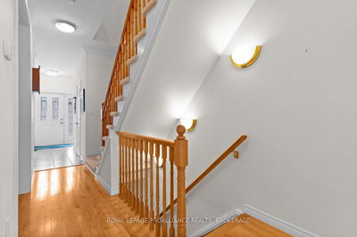 30 Yonge St, Kingston - Central City West image-0-4