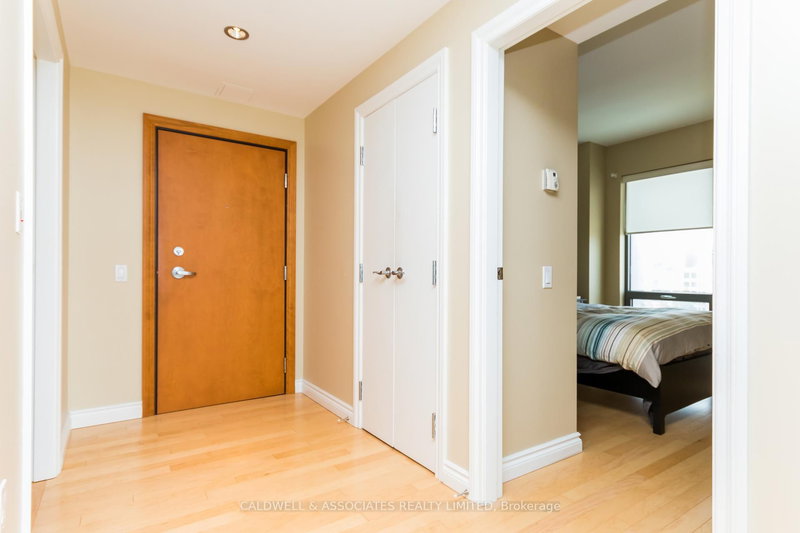 1002 - 90 George St, Ottawa, K1N 0A8 | Image 2