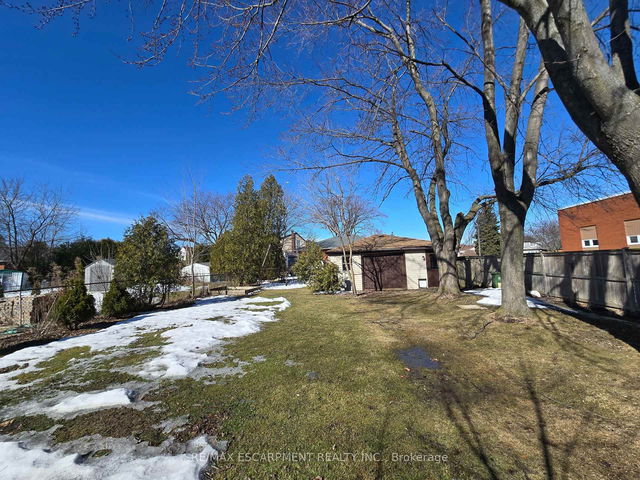 B - 492 EAST 16TH N/A
