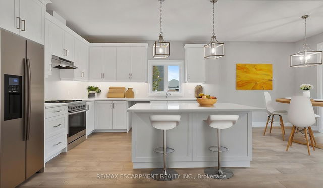 45 Vanrooy Trail