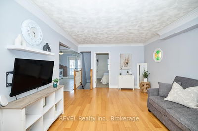 62 Elgin St, Thorold - Thorold Downtown image-0-3