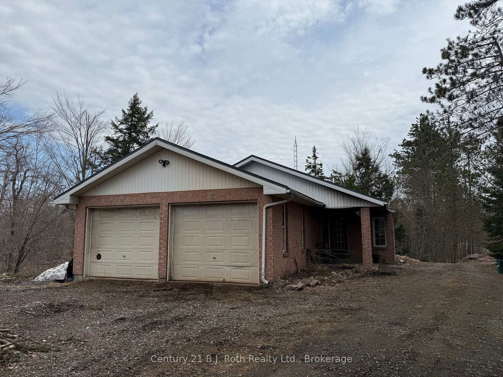Detached House for sale at 1087 Merkley Road, Gravenhurst, Ryde, P1P 1R3 - MLS: X12101912