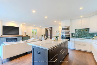 319 East 16th St, Hamilton - Hill Park