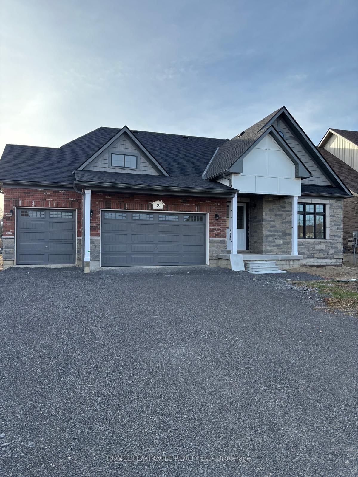 Building at 3 East Vista Terrace, Quinte West, Murray Ward