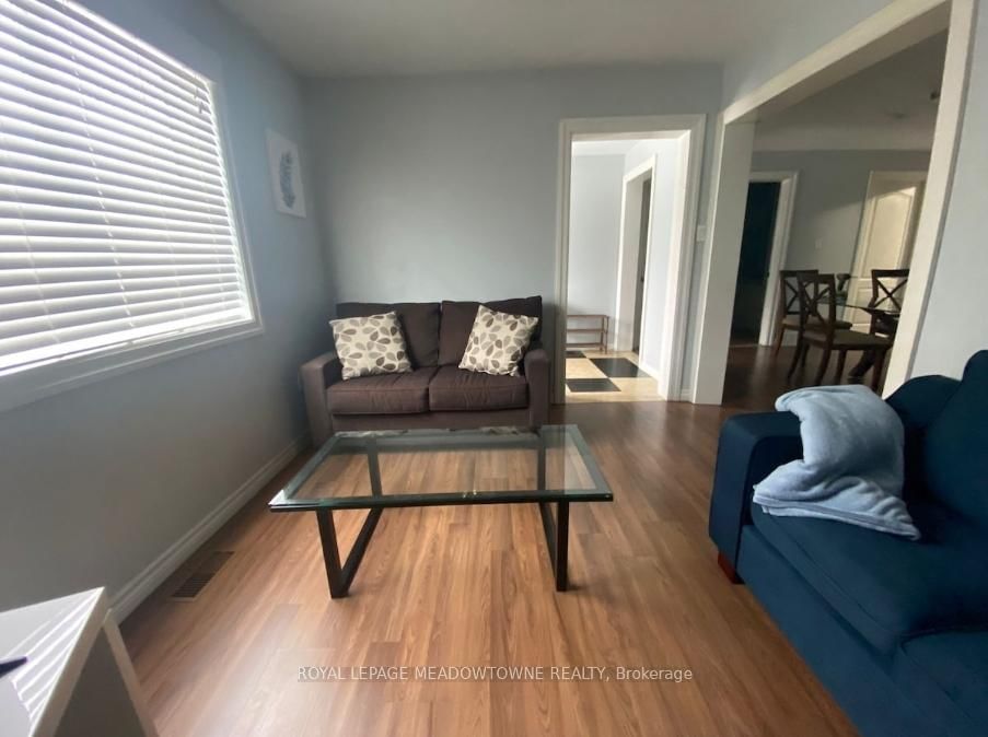 Detached House for sale at 557 Geneva Street, St. Catharines, Lakeport, L2N 2J1 - MLS: X12102441