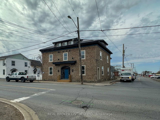 105 - 5 Clothier Street