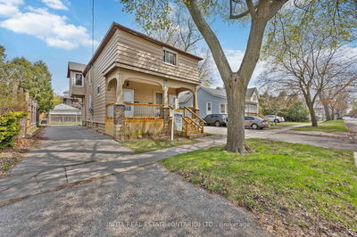 150 College Ave, Sarnia - Sarnia image-0-1