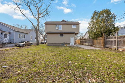 150 College Ave, Sarnia - Sarnia image-0-3