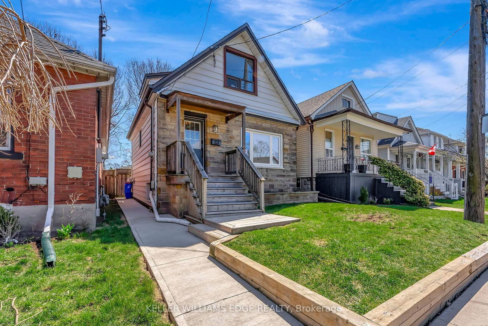 Detached House for sale at 53 East 21st Street, Hamilton, Eastmount, L8V 2T3 - MLS: X12102666