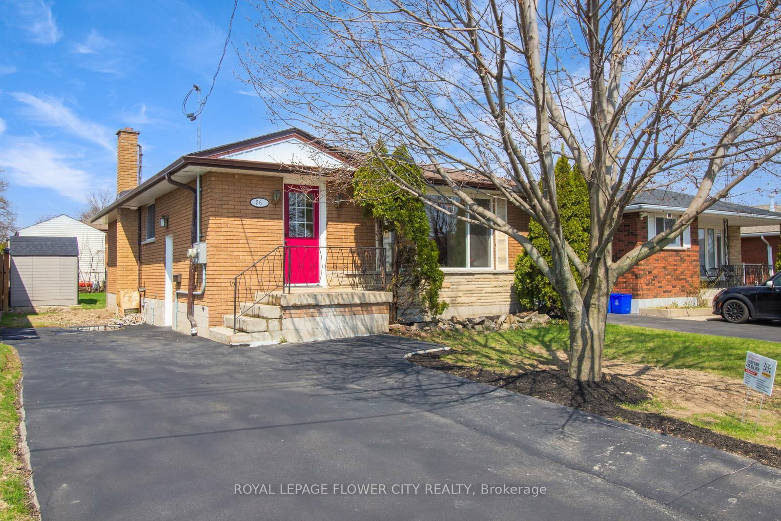 Detached House for sale at 56 Moxley Drive, Hamilton, Lisgar, L8T 3Y7 - MLS: X12102687