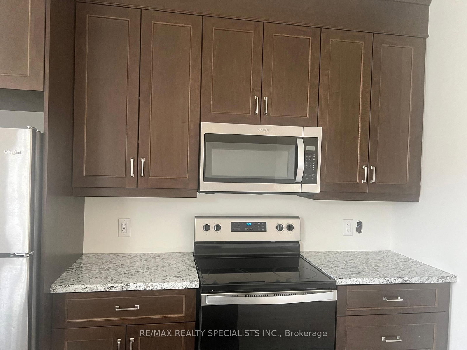 12 DAMUDE Avenue - Photo 11