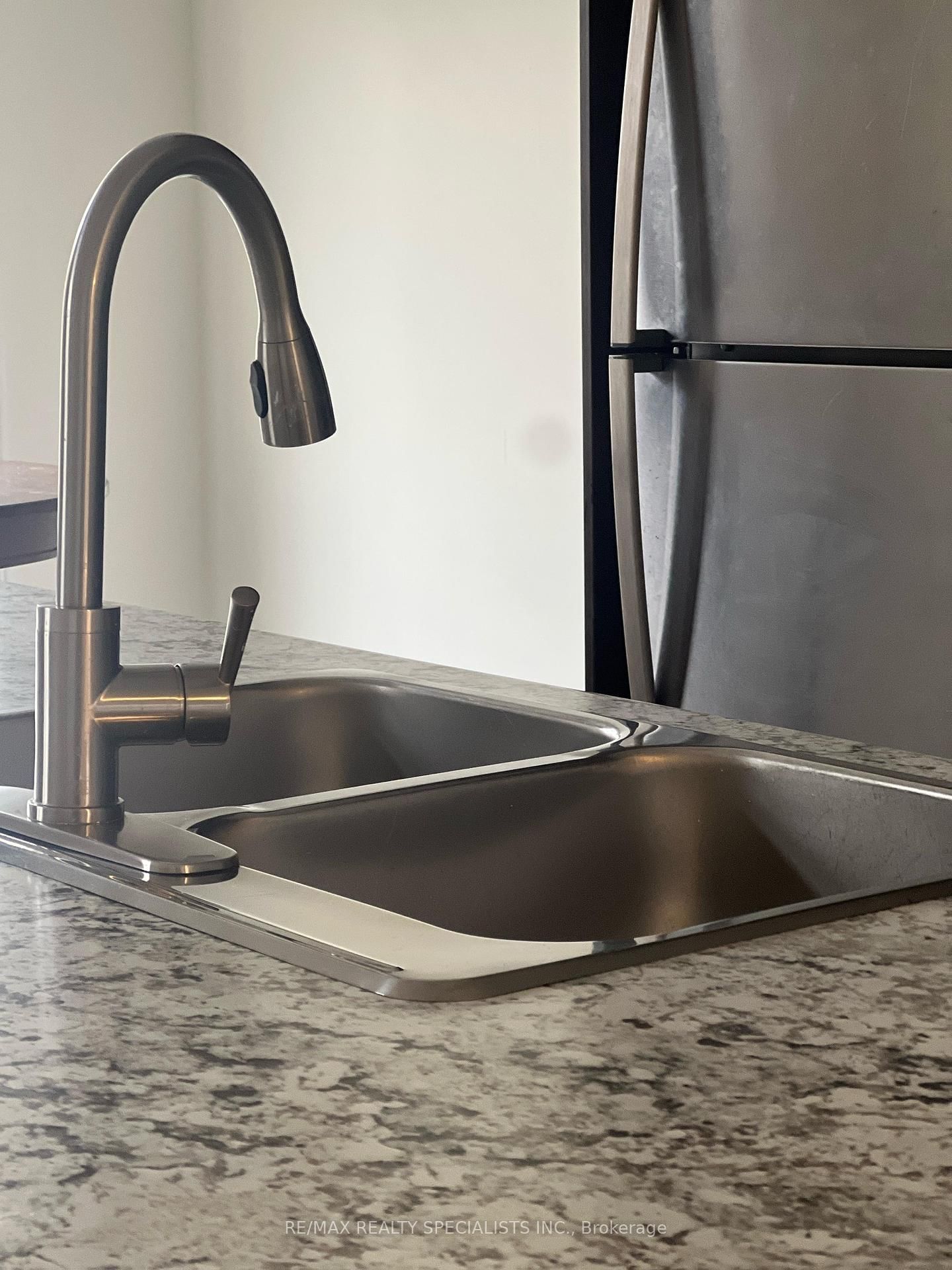 12 DAMUDE Avenue - Photo 12