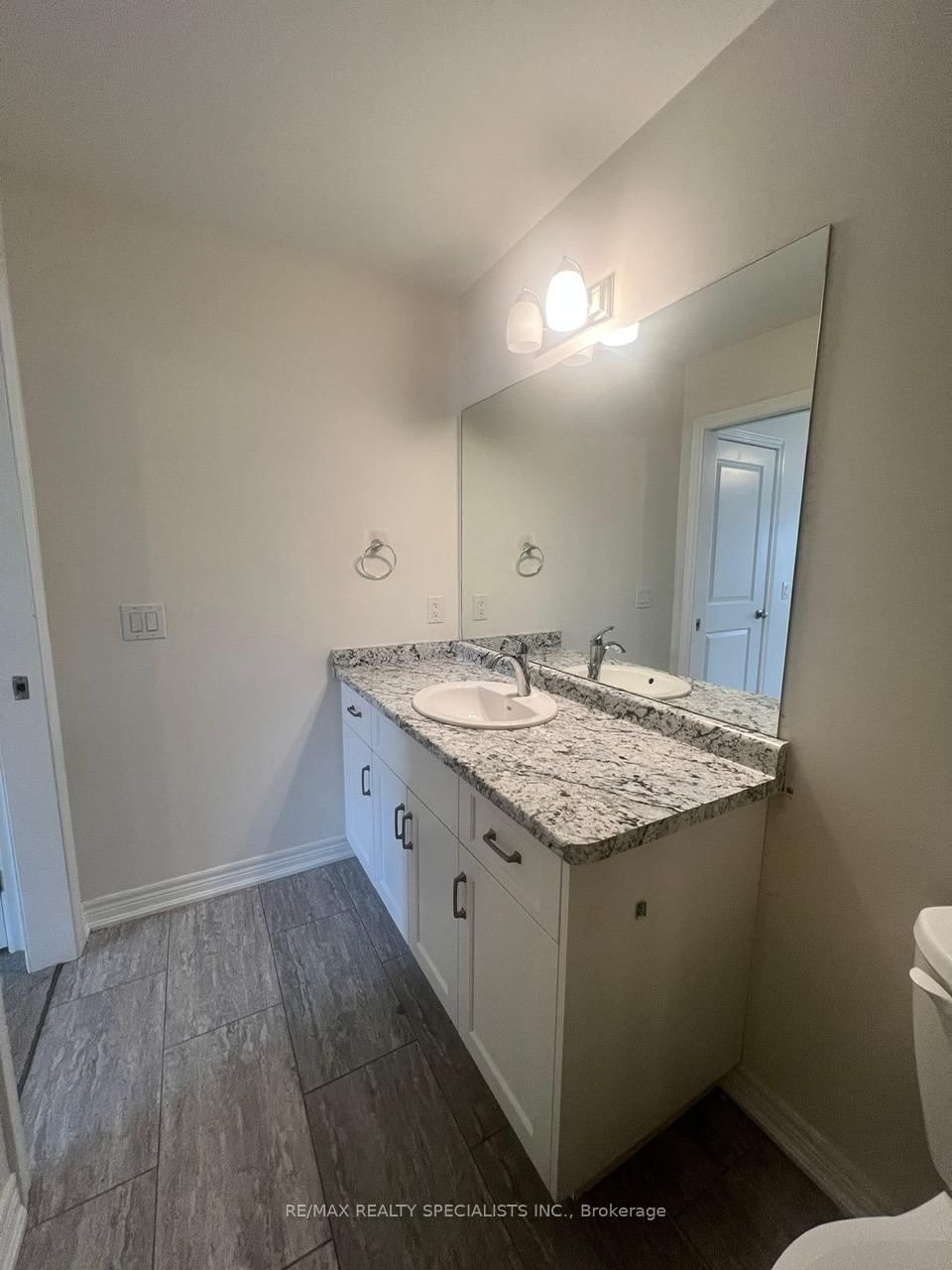 12 DAMUDE Avenue - Photo 23