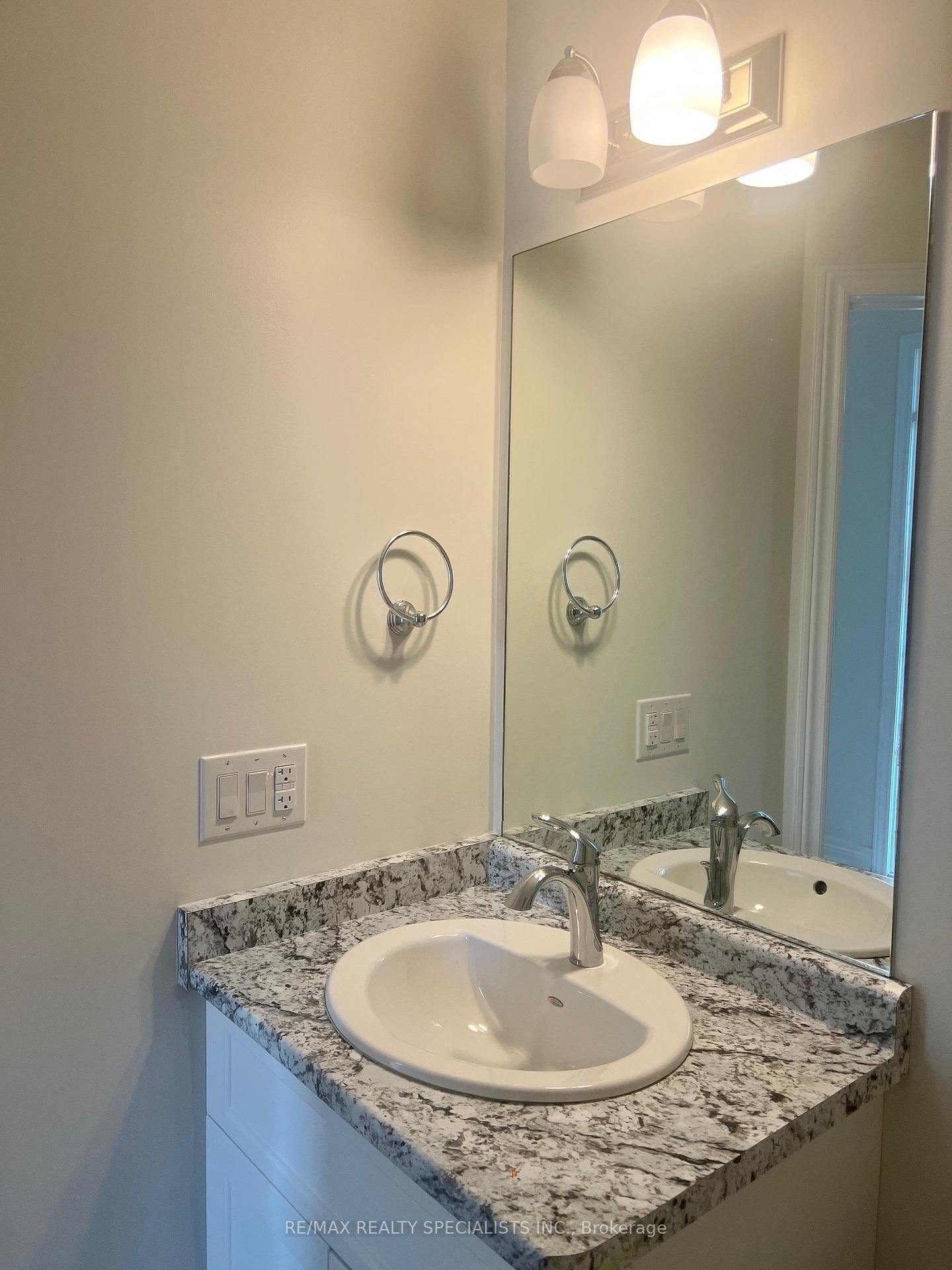 12 DAMUDE Avenue - Photo 6