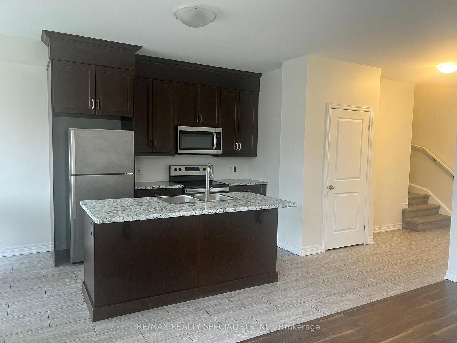 12 DAMUDE Avenue - Photo 9