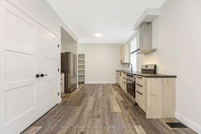 33 Islington Ave, Guelph - Victoria North image-0-3